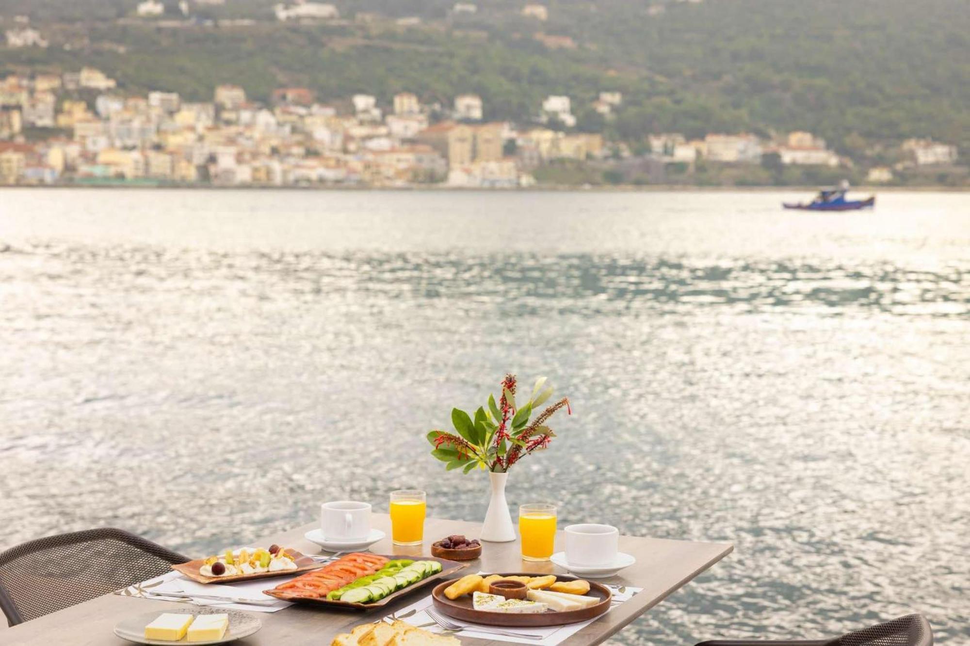 Aeolis Hotel Samos Town Extérieur photo